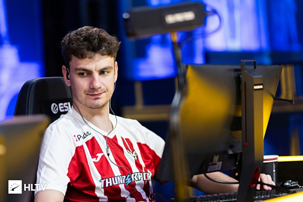 进攻中的稳 进攻中的稳