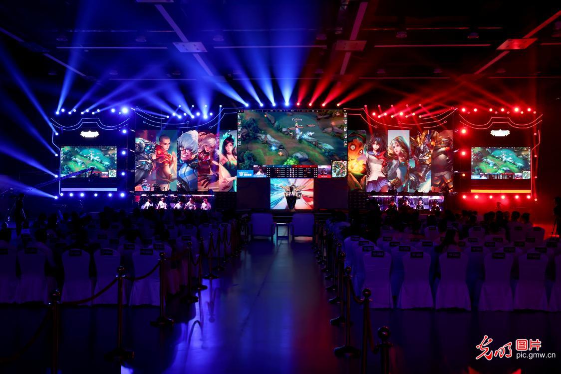 场的表现堪 场的表现堪